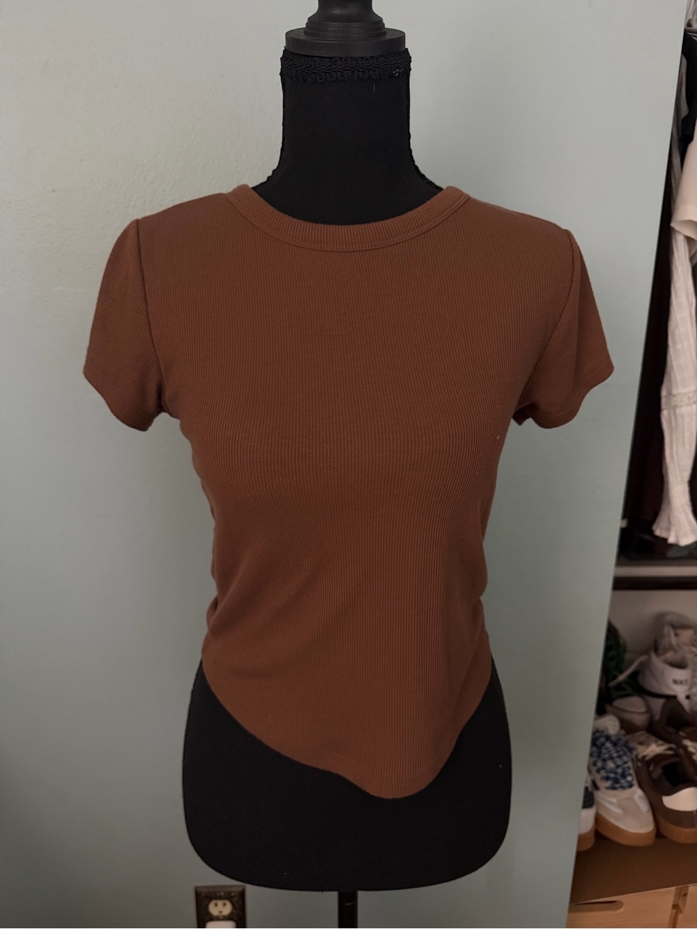Women’s Brown Ribbed Short-Sleeve Tee